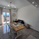 Ricky House Apartman *